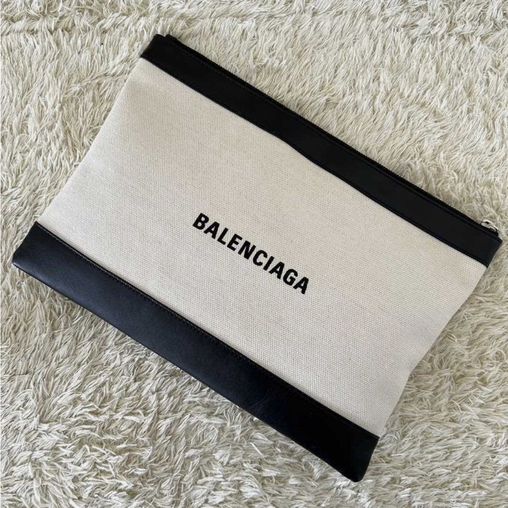 SOLD ❌ Authentic BALENCIAGA Navy Clip M Clutch Bag Canvas